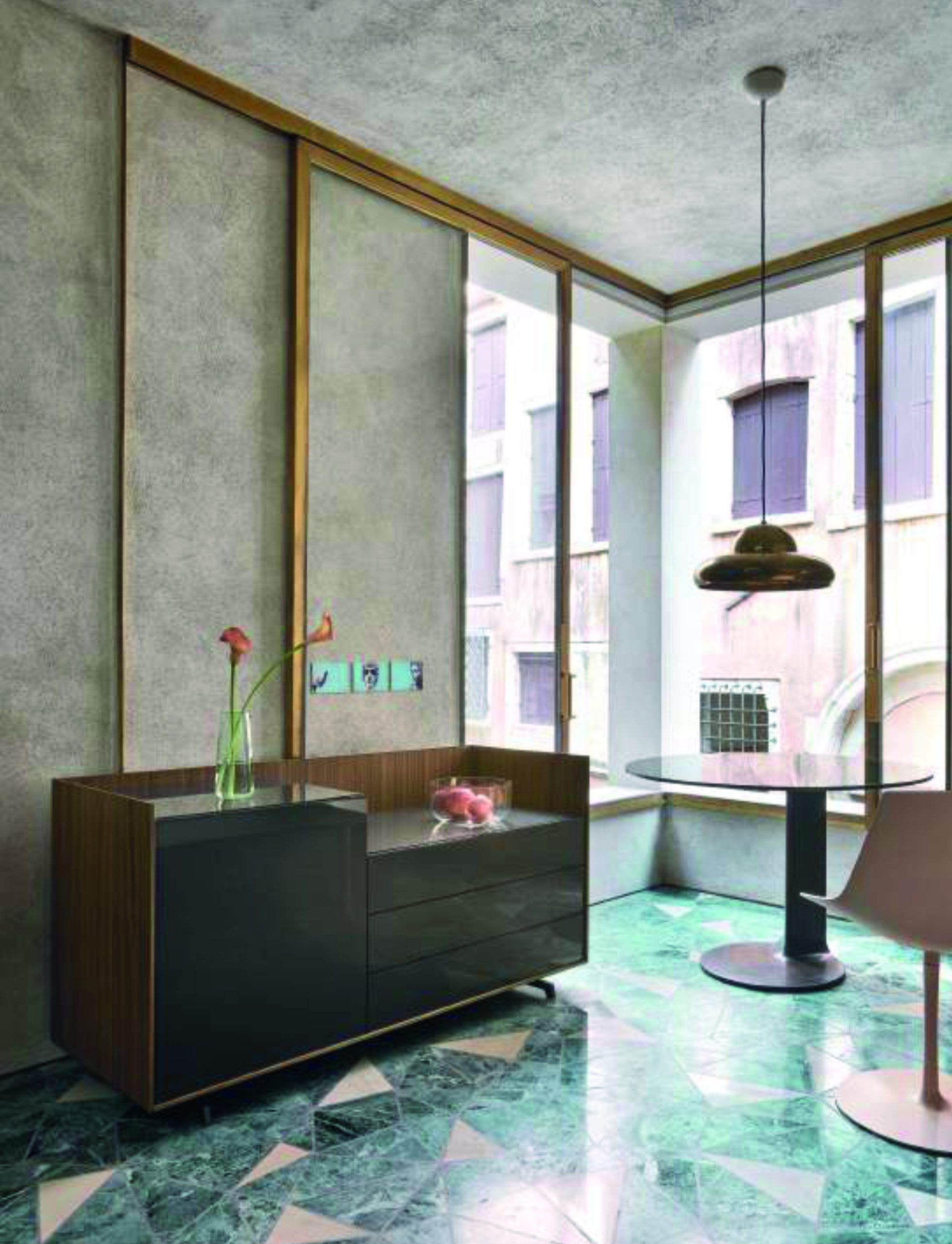 galleryImage