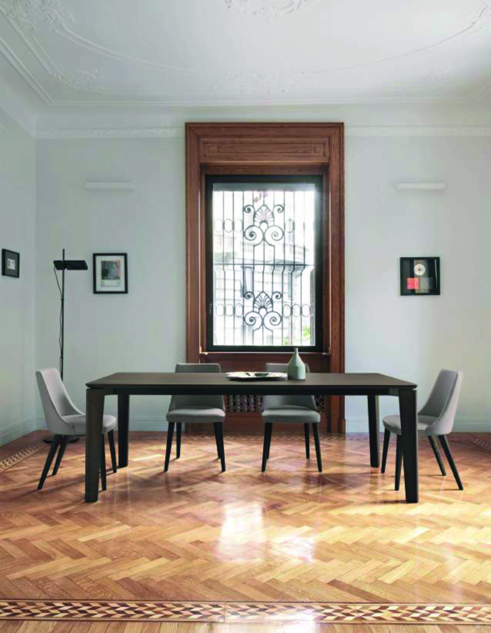 galleryImage
