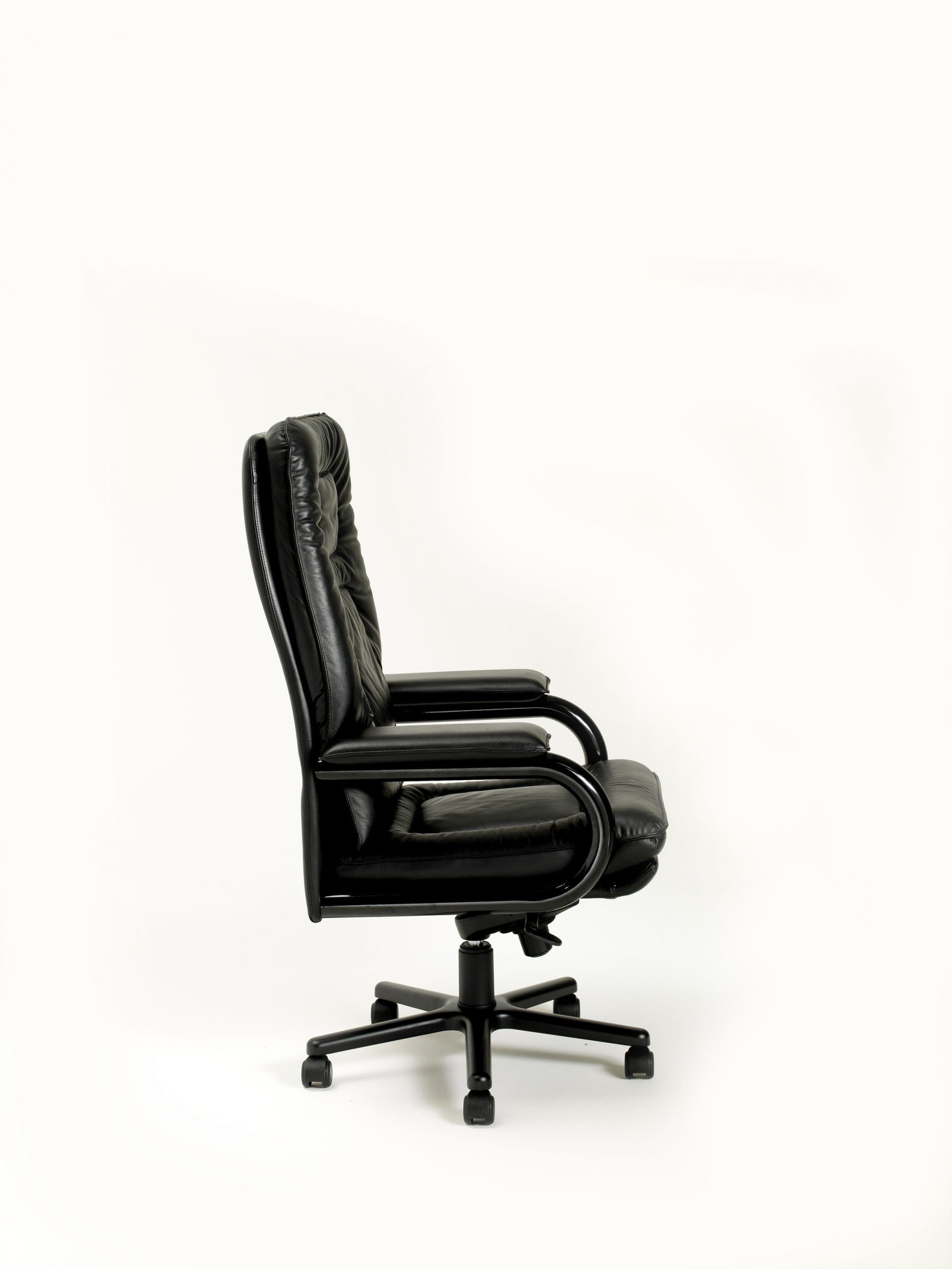 galleryImage