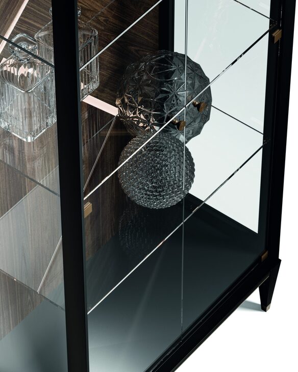 galleryImage