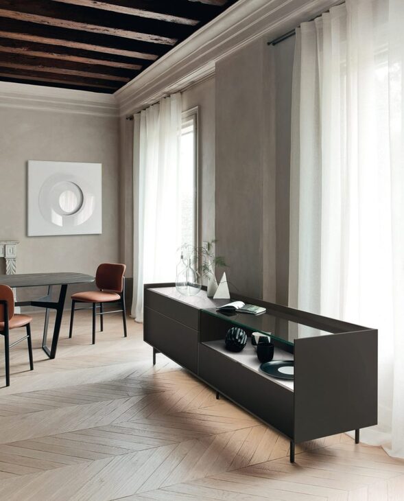 galleryImage